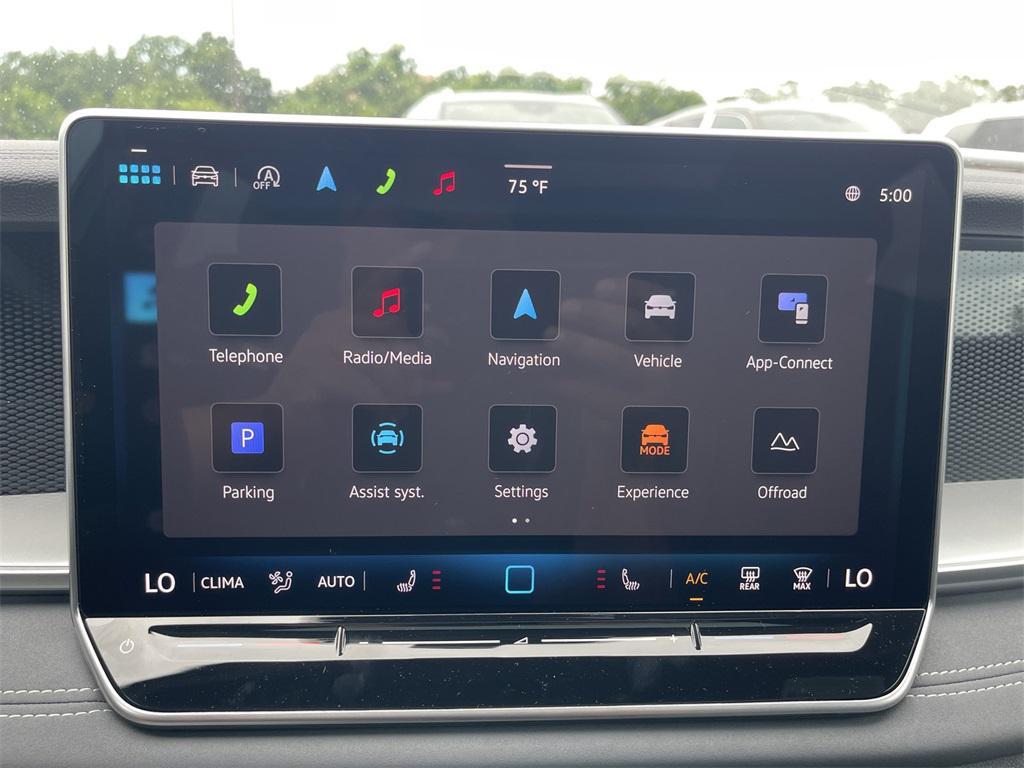new 2025 Volkswagen Tiguan car, priced at $38,082