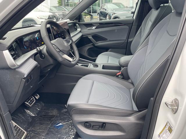 new 2025 Volkswagen Tiguan car, priced at $37,582