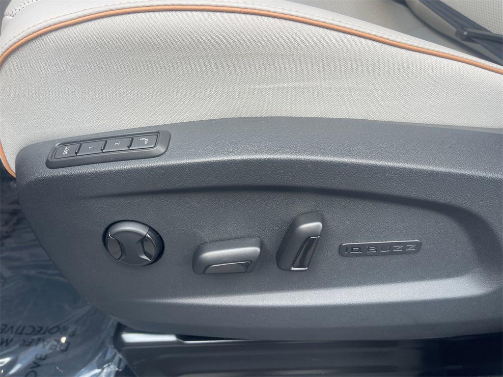 new 2025 Volkswagen ID. Buzz car, priced at $68,619