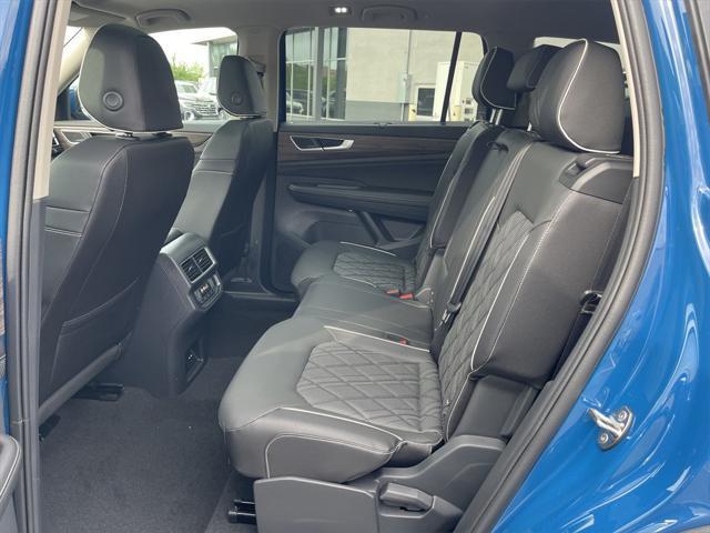 new 2025 Volkswagen Atlas car, priced at $53,418