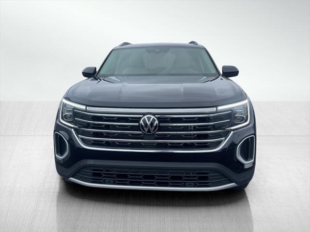 new 2025 Volkswagen Atlas car, priced at $45,061