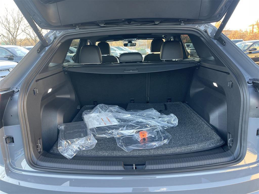 new 2026 Volkswagen Atlas Cross Sport car, priced at $53,926