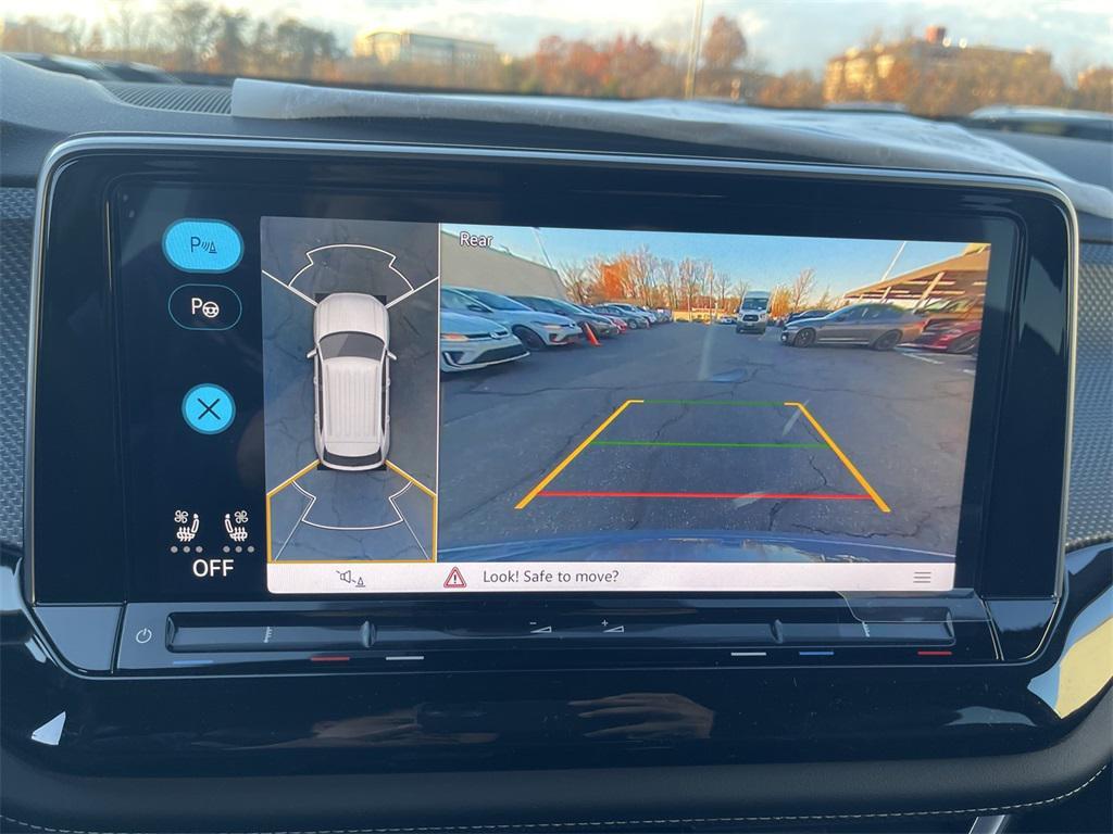 new 2026 Volkswagen Atlas Cross Sport car, priced at $53,926