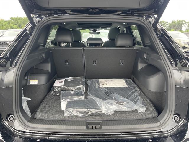 new 2025 Volkswagen Tiguan car, priced at $38,145