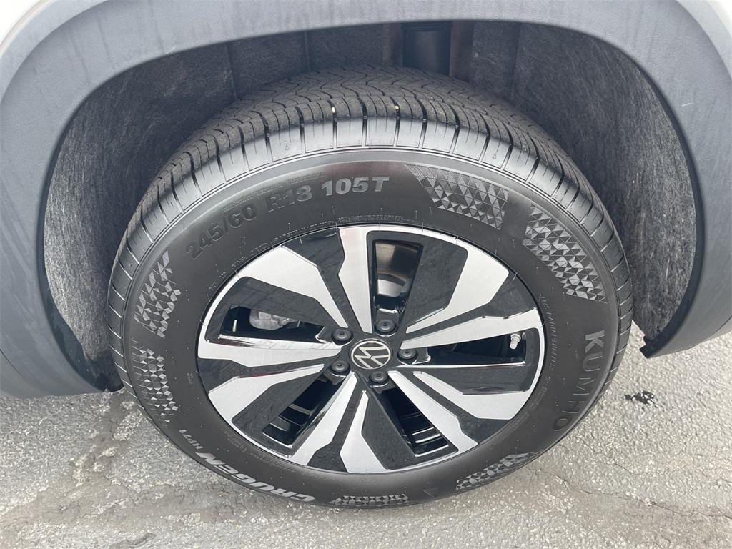 used 2025 Volkswagen Atlas Cross Sport car, priced at $33,991