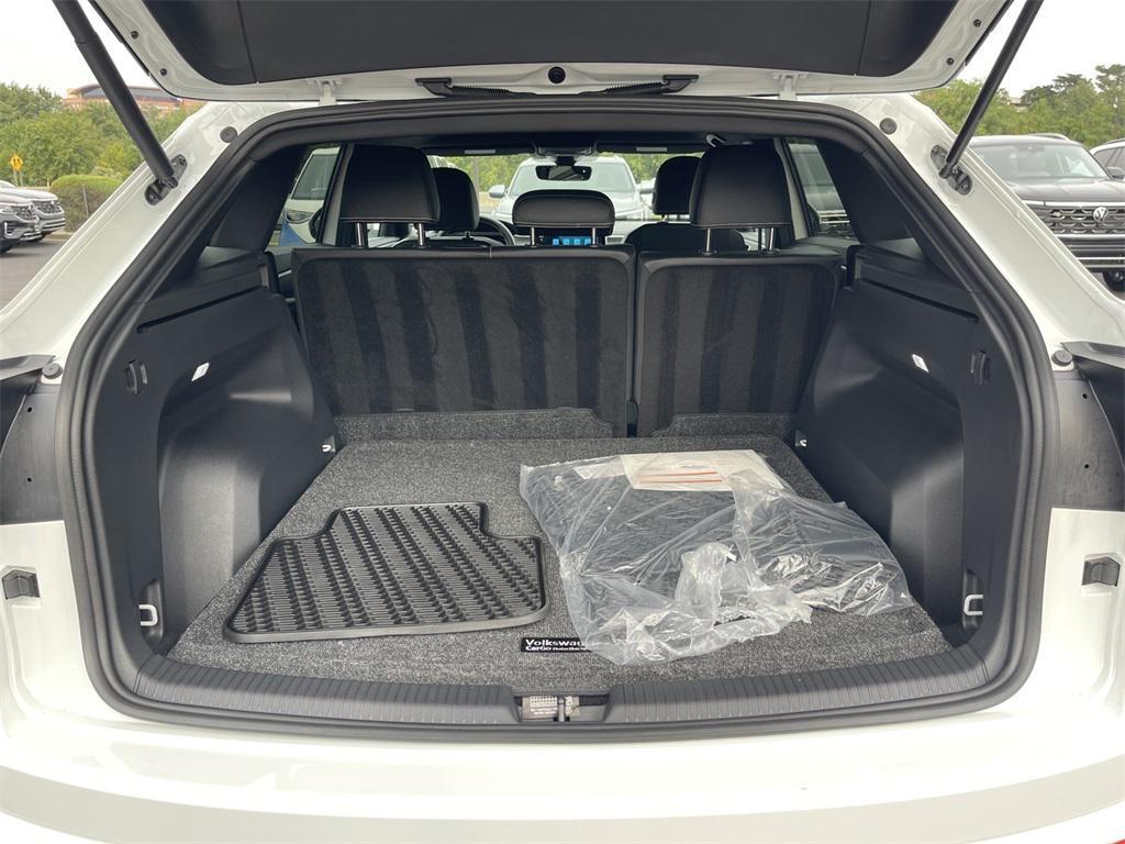 used 2025 Volkswagen Atlas Cross Sport car, priced at $33,991