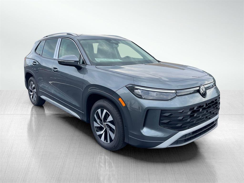 new 2025 Volkswagen Tiguan car, priced at $30,646