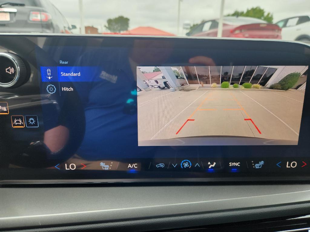 new 2026 Chevrolet Traverse car, priced at $43,814