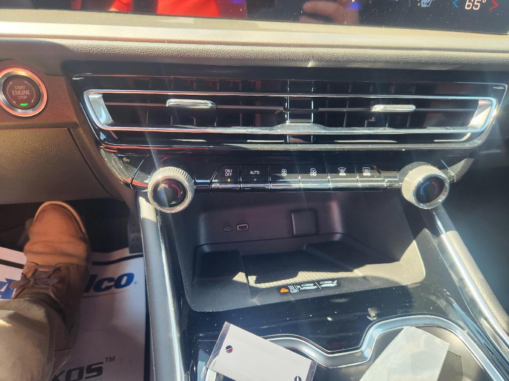 new 2026 Chevrolet Traverse car, priced at $43,814