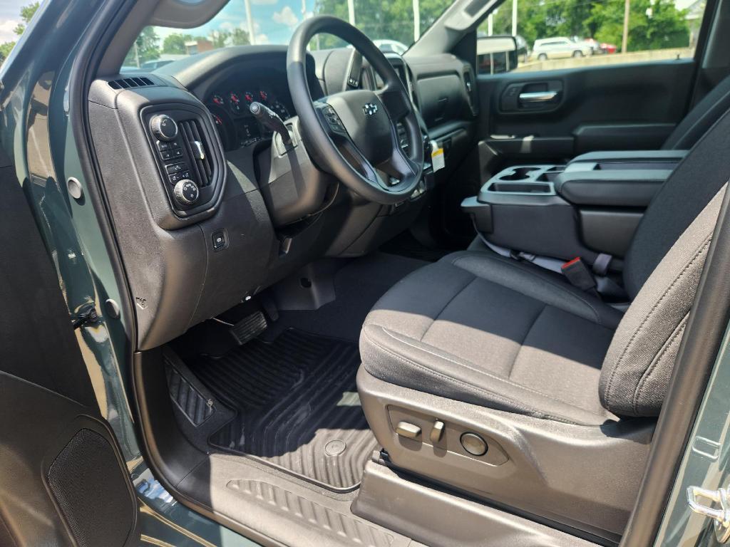 new 2025 Chevrolet Silverado 1500 car, priced at $47,770