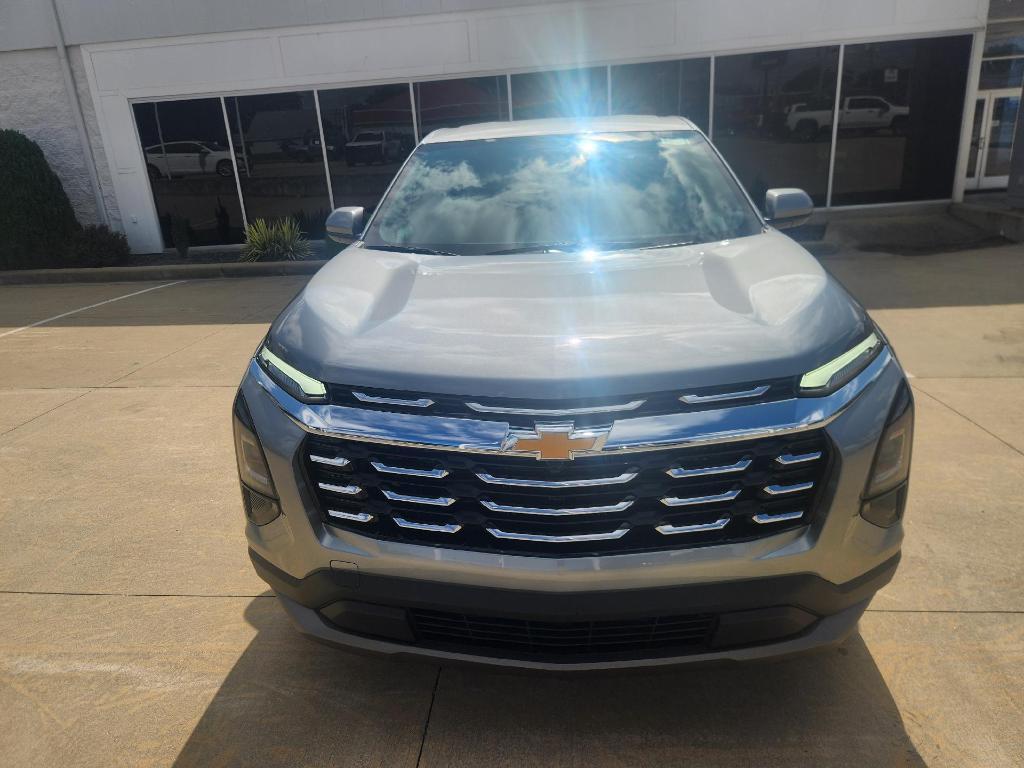 new 2026 Chevrolet Equinox car, priced at $32,340