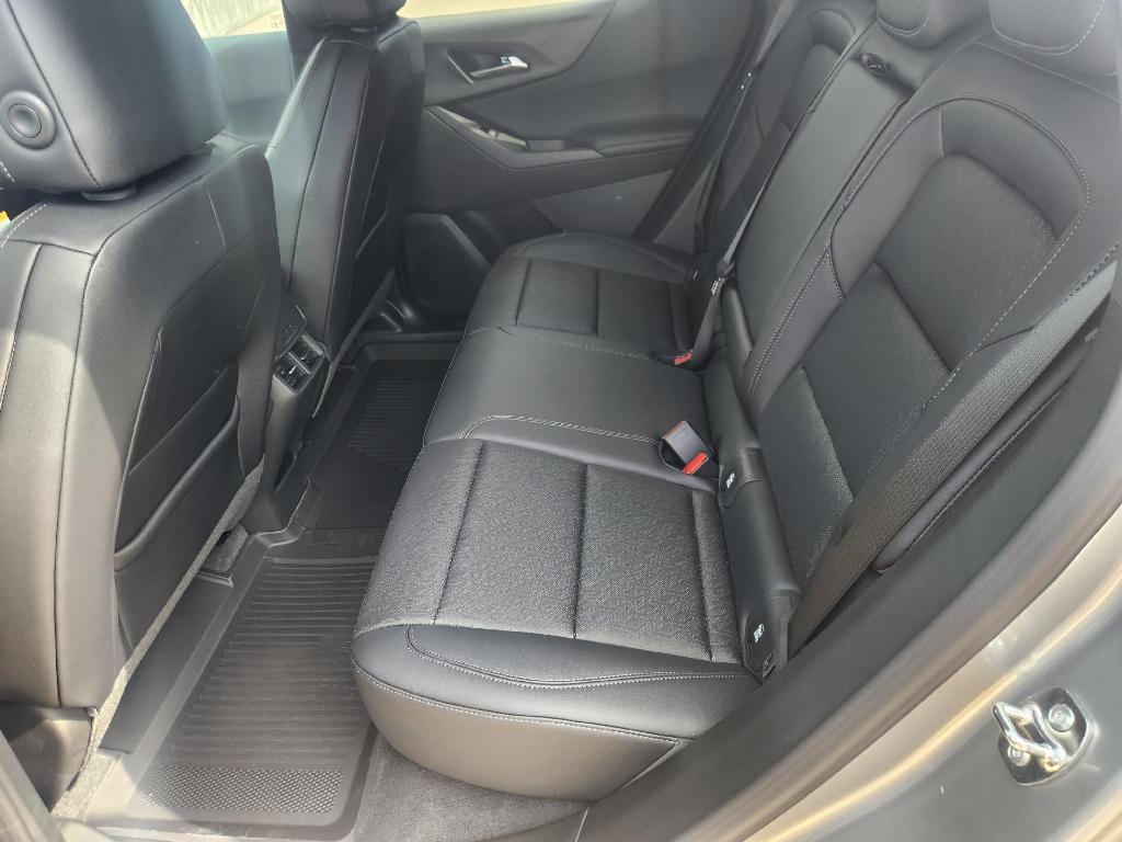 new 2026 Chevrolet Equinox car, priced at $32,340