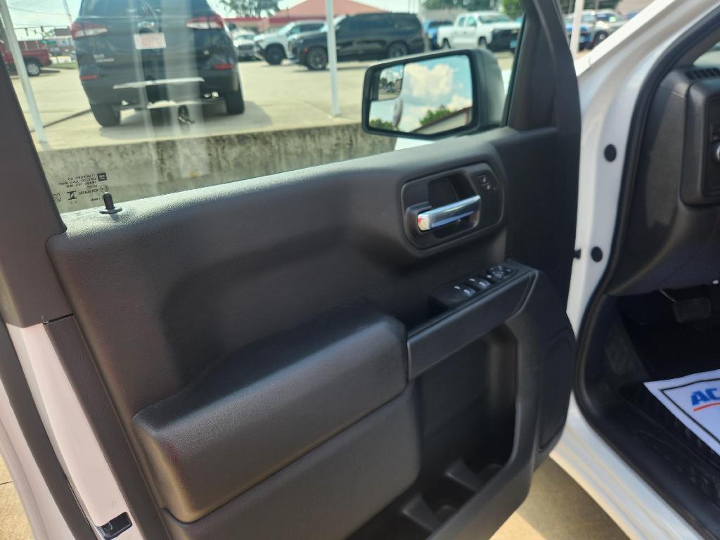 new 2025 Chevrolet Silverado 1500 car, priced at $40,155