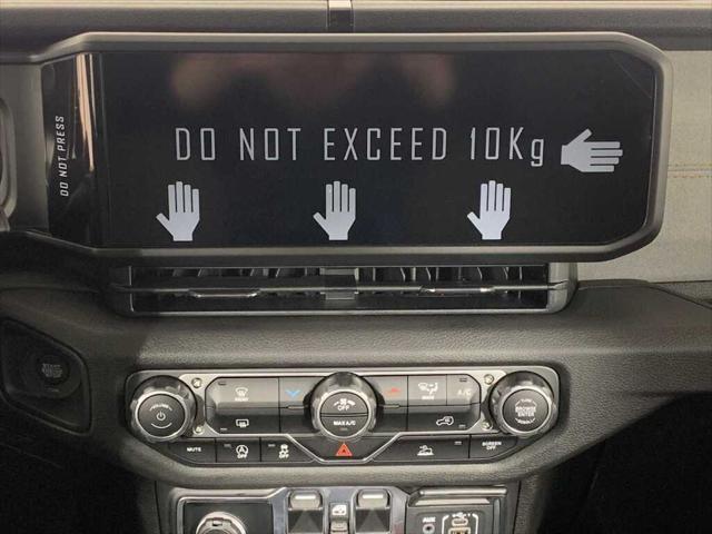new 2025 Jeep Wrangler car