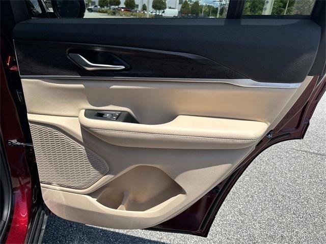 new 2025 Jeep Grand Cherokee car, priced at $46,689