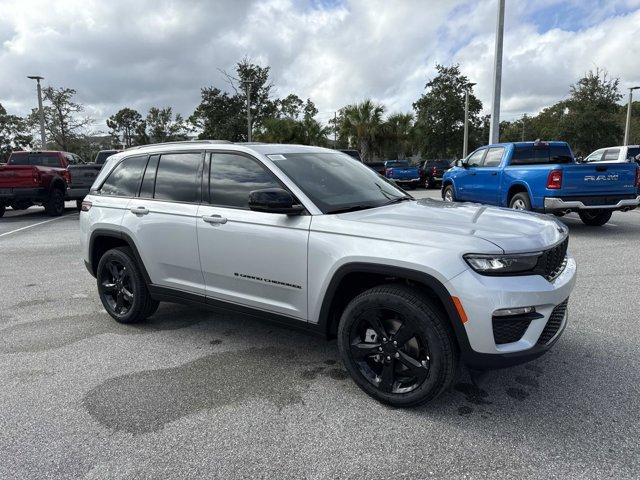 new 2025 Jeep Grand Cherokee car, priced at $42,911