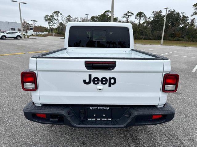 new 2025 Jeep Gladiator car, priced at $40,236