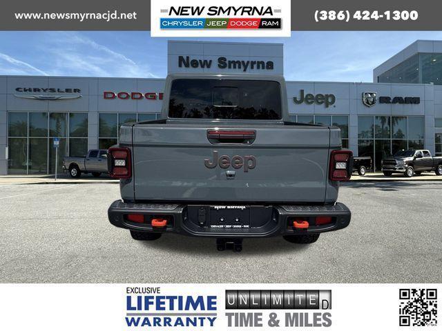 new 2025 Jeep Gladiator car, priced at $59,492