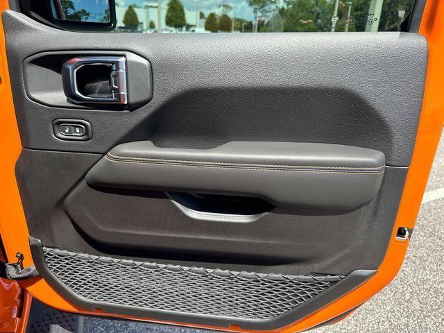new 2025 Jeep Wrangler car, priced at $54,555