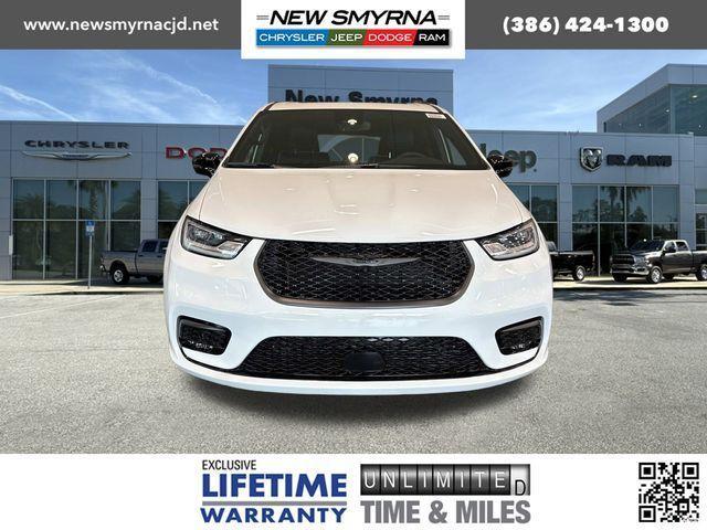 new 2026 Chrysler Pacifica car, priced at $52,042