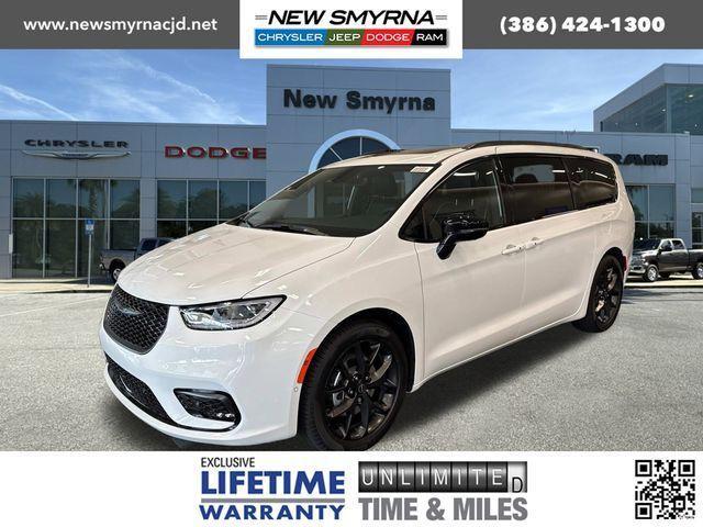 new 2026 Chrysler Pacifica car, priced at $52,042