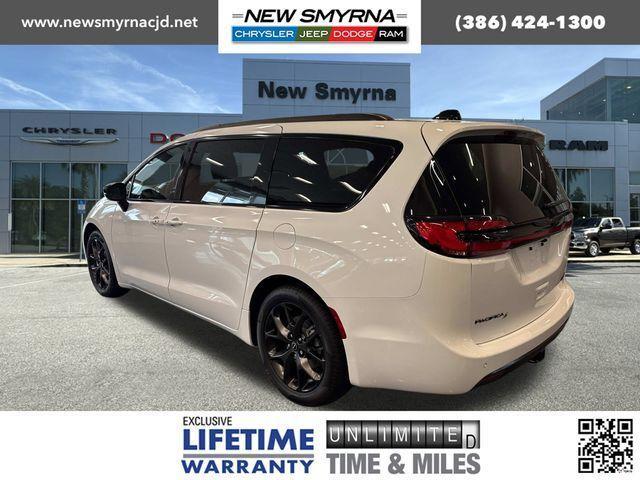new 2026 Chrysler Pacifica car, priced at $52,042