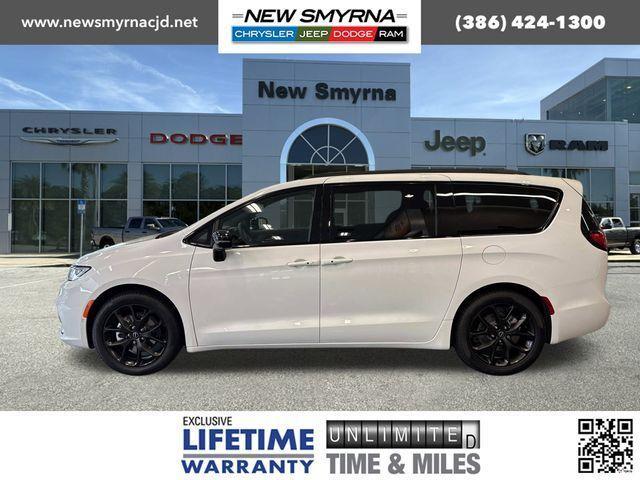 new 2026 Chrysler Pacifica car, priced at $52,042