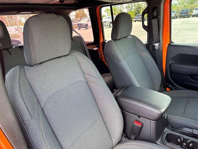 new 2025 Jeep Wrangler car, priced at $39,588