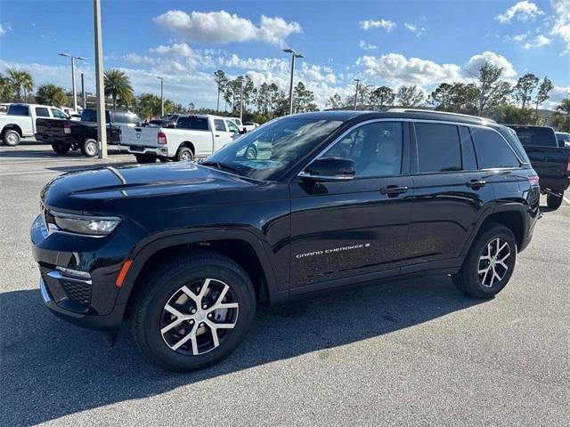 new 2025 Jeep Grand Cherokee car, priced at $41,761