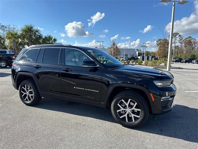 new 2025 Jeep Grand Cherokee car, priced at $43,261