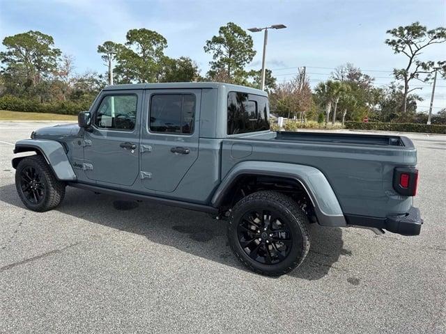 new 2025 Jeep Gladiator car, priced at $45,595