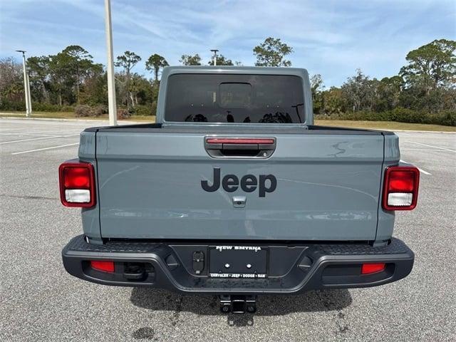 new 2025 Jeep Gladiator car, priced at $45,595