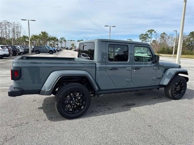 new 2025 Jeep Gladiator car, priced at $45,595