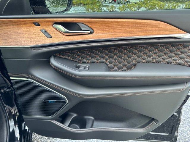 new 2025 Jeep Grand Cherokee L car, priced at $72,106