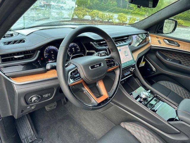 new 2025 Jeep Grand Cherokee L car, priced at $72,106