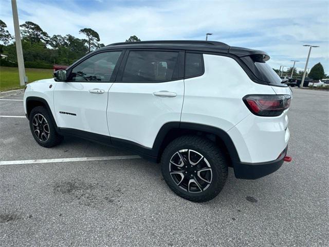 new 2024 Jeep Compass car, priced at $38,494