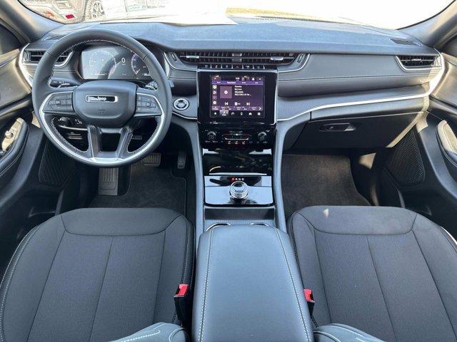 new 2025 Jeep Grand Cherokee car, priced at $36,155