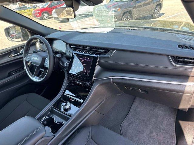 new 2025 Jeep Grand Cherokee car, priced at $36,155