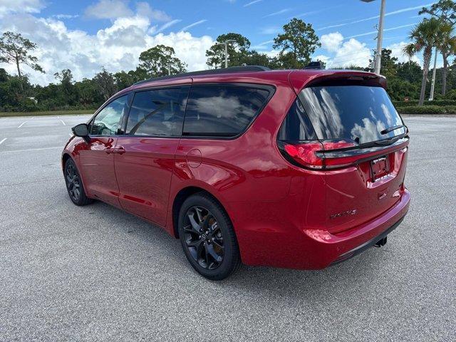 new 2026 Chrysler Pacifica car, priced at $52,473