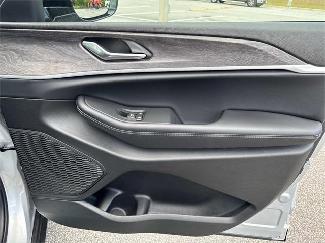 new 2025 Jeep Grand Cherokee L car, priced at $49,681