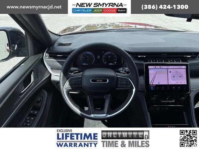 new 2025 Jeep Grand Cherokee car, priced at $43,904