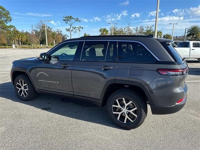 new 2025 Jeep Grand Cherokee car, priced at $41,761