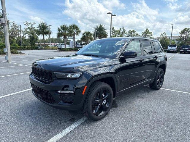 new 2025 Jeep Grand Cherokee car, priced at $43,904