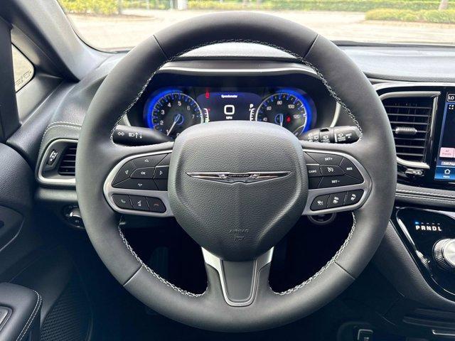 new 2026 Chrysler Pacifica car, priced at $43,635