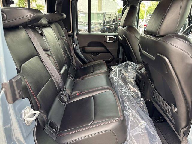 new 2025 Jeep Gladiator car, priced at $62,263