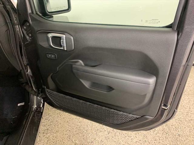 new 2025 Jeep Wrangler car