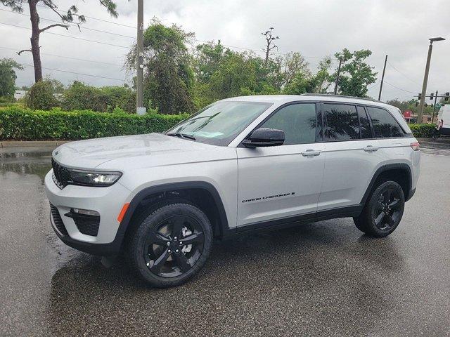 new 2024 Jeep Grand Cherokee car, priced at $49,737