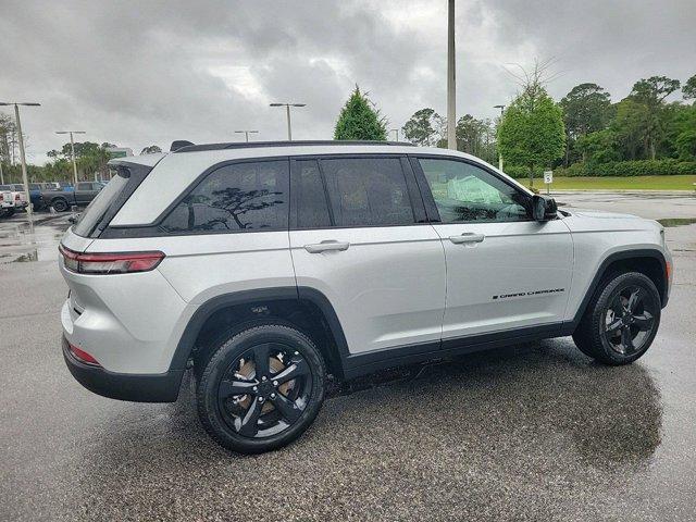 new 2024 Jeep Grand Cherokee car, priced at $49,737