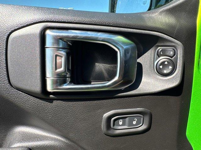 new 2025 Jeep Wrangler car, priced at $47,343