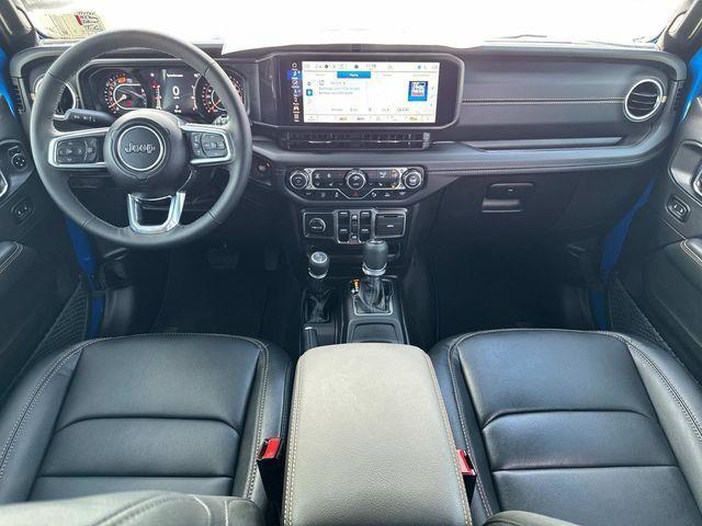 new 2025 Jeep Wrangler car, priced at $54,298